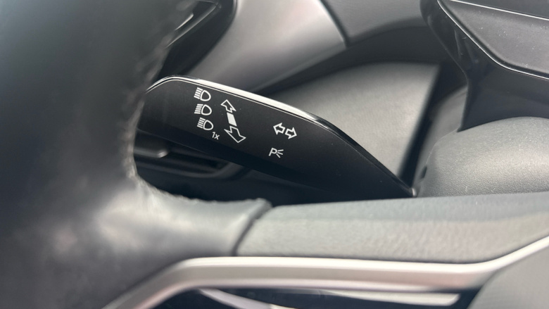 Volkswagen ID.4 109kW Life Pure 52kWh 5dr Auto [110kW Ch] Electric Estate